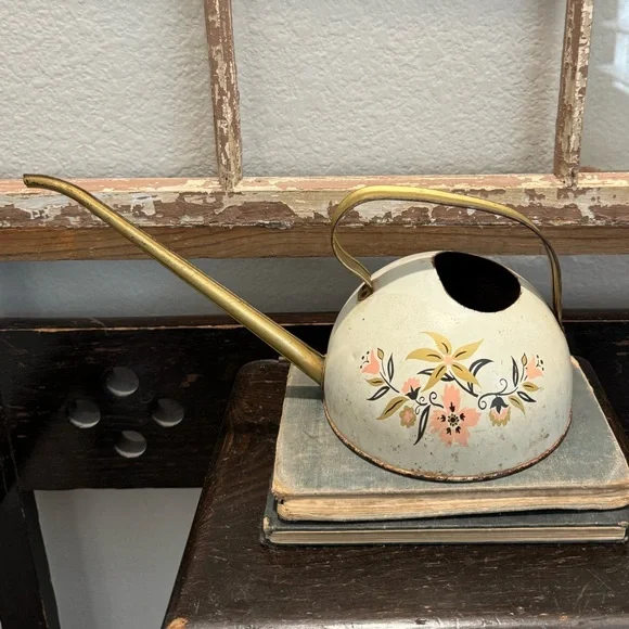 Vintage Tin Metal Watering Can - Picture 1 of 6